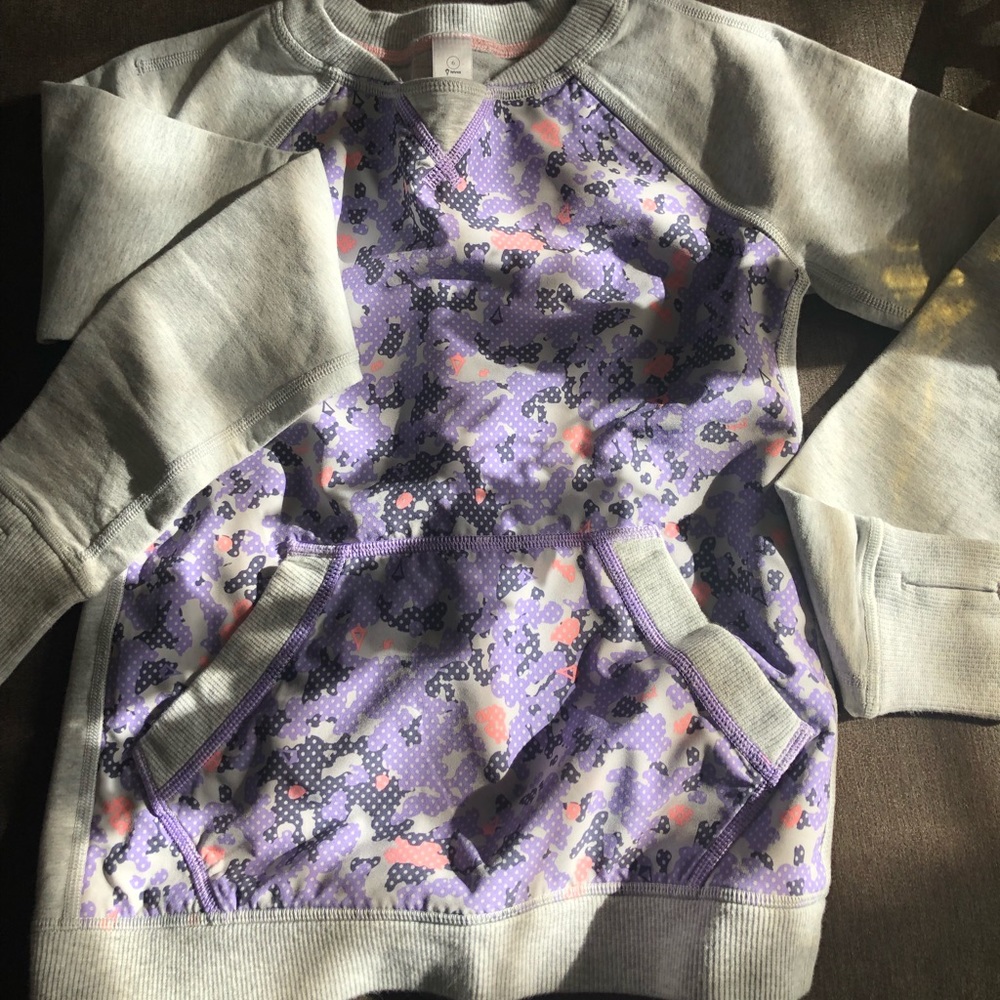 Girls size 6 Ivivva sweatshirt Lululemon for kids